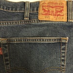 Levi’s 550 relaxed 41x29 (meas) jeans